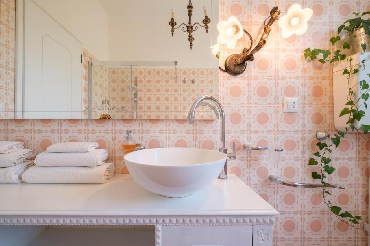 Fabula Rooms 3 Suites With Private Bathroom Bologna Buitenkant foto