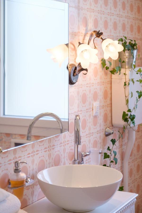 Fabula Rooms 3 Suites With Private Bathroom Bologna Buitenkant foto
